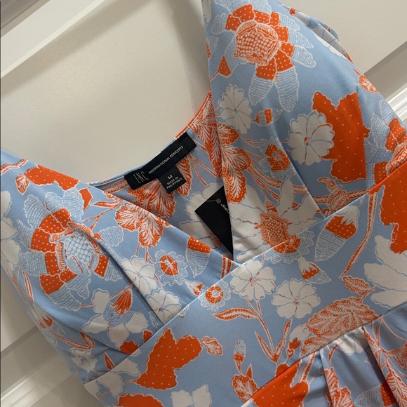 ✨NWT~INC Floral Wrap Maxi Dress✨ - Picture 4 of 6